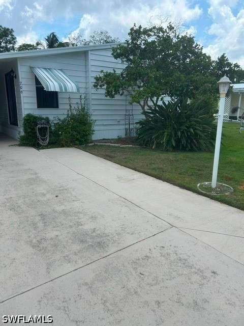 2 Bed ManufacturedHome for Sale in Naples, photo 2