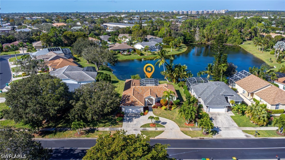 3 Bed Pool Home for Sale in Briarwood, photo 2