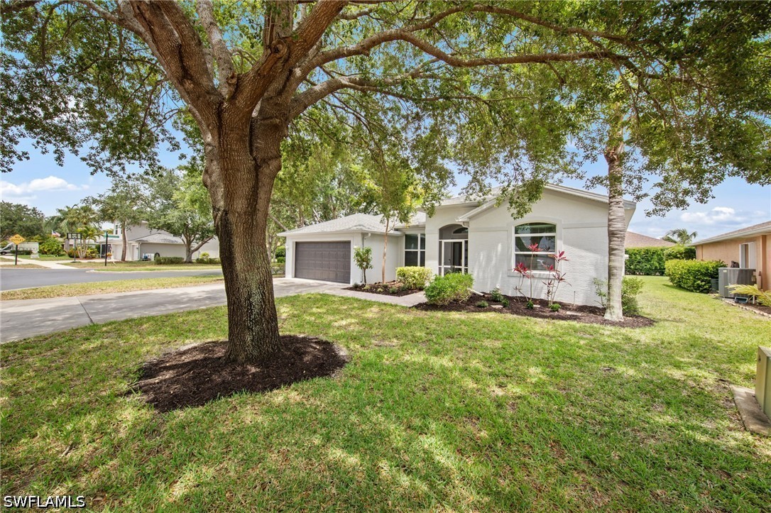 3 Bed SingleFamilyResidence for Sale in Fort Myers, FL — photo 2