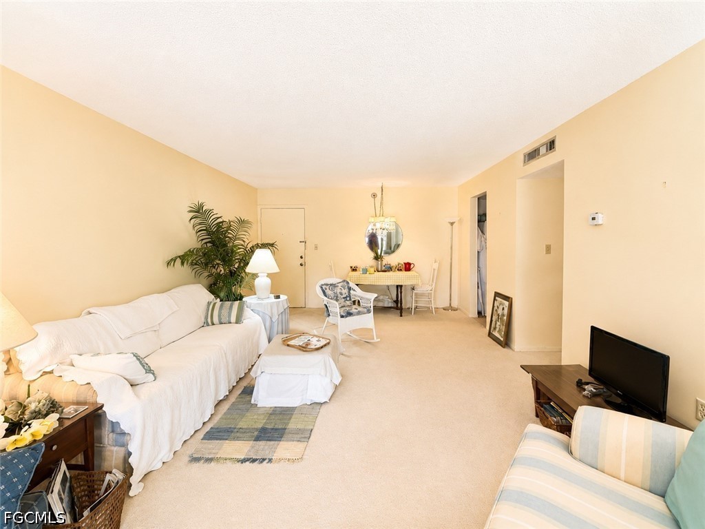 1 Bed Condominium for Sale in Port Charlotte, photo 2