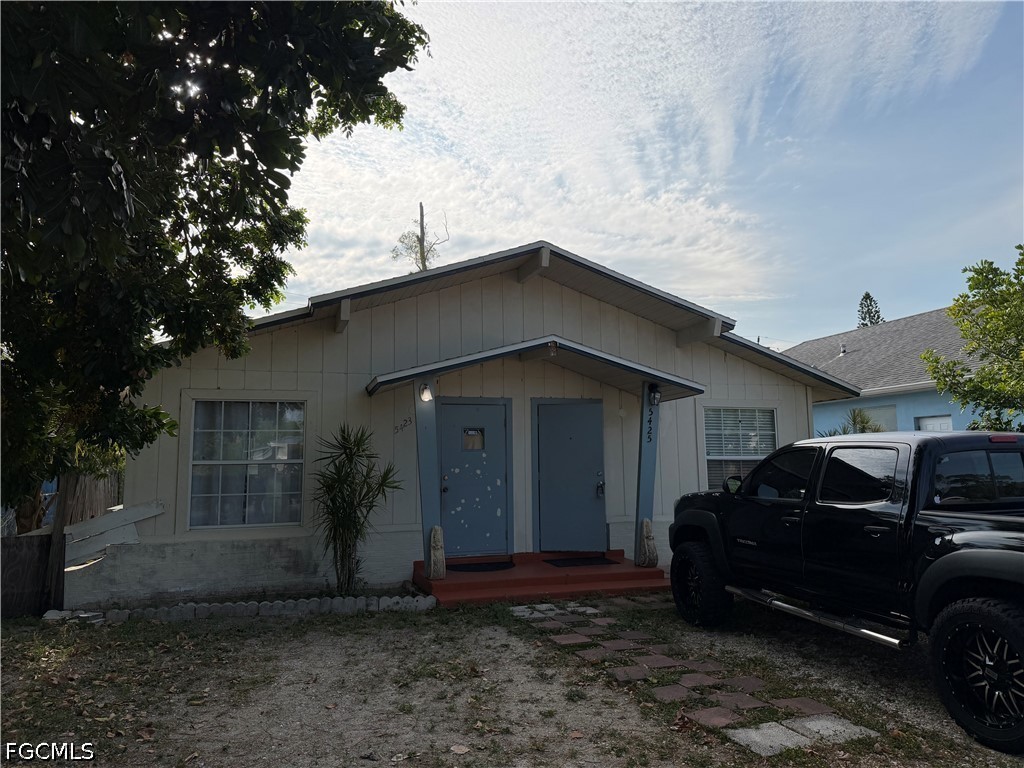 1 Bed Duplex for Sale in Pine Manor, photo 2