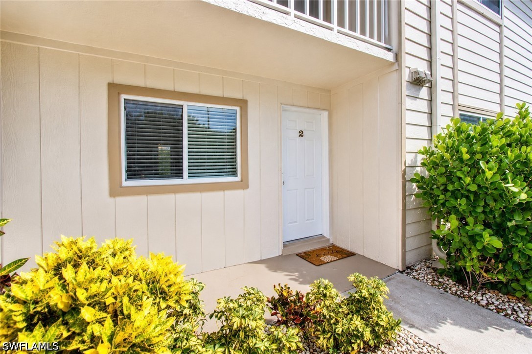 2 Bed Condominium for Sale in Naples Trace, FL, $269,000 — photo 2