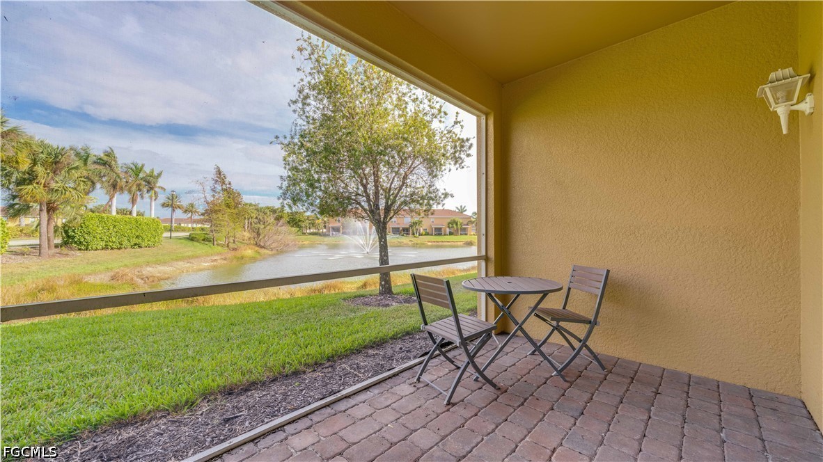 2 Bed Waterfront Home for Sale in Lindsford, photo 2
