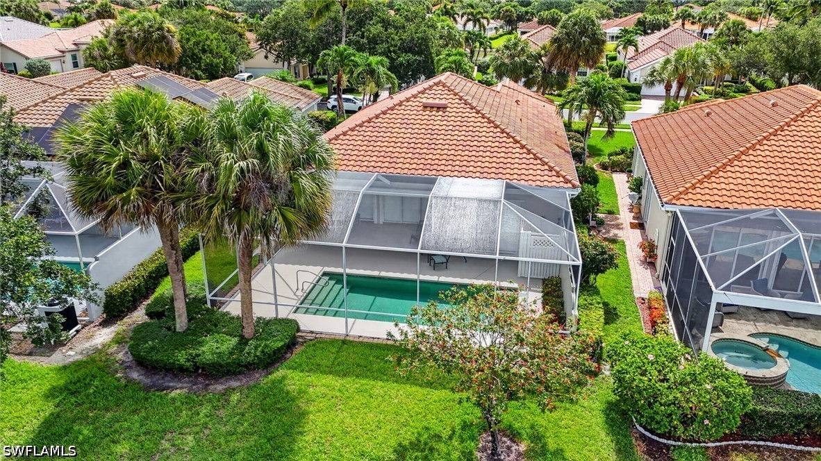 3 Bed Pool Home for Sale in Island Walk, photo 2
