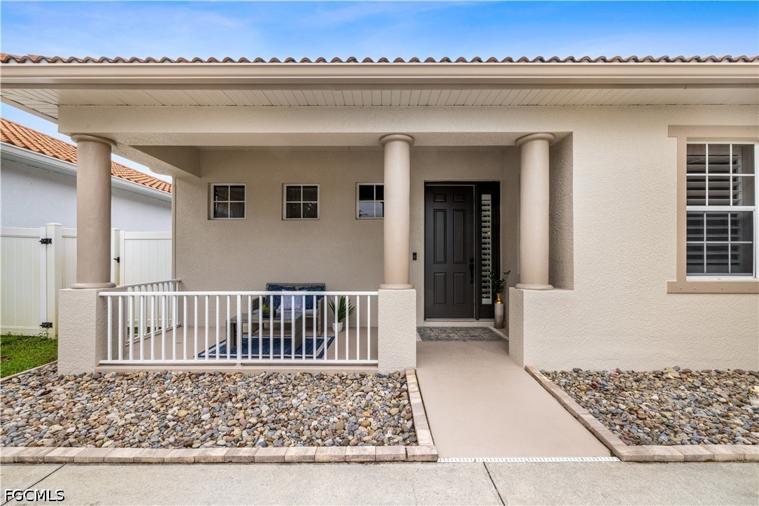 3 Bed SingleFamilyResidence for Sale in Timber Ridge, photo 2