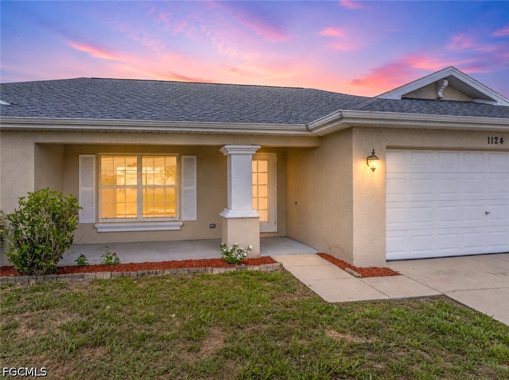 3 Bed SingleFamilyResidence for Sale in Cape Coral, FL — photo 2