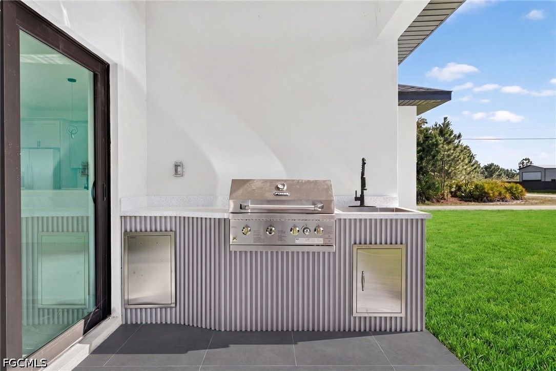 4 Bed SingleFamilyResidence for Sale in Lehigh Acres, photo 2