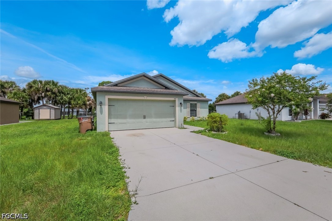 3 Bed SingleFamilyResidence for Sale in Lehigh Acres, photo 2