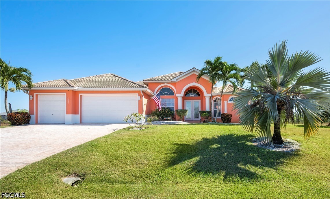 4 Bed Pool Home for Sale in Cape Coral, photo 2