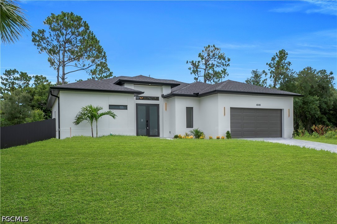 3 Bed Pool Home for Sale in Port Charlotte, photo 2