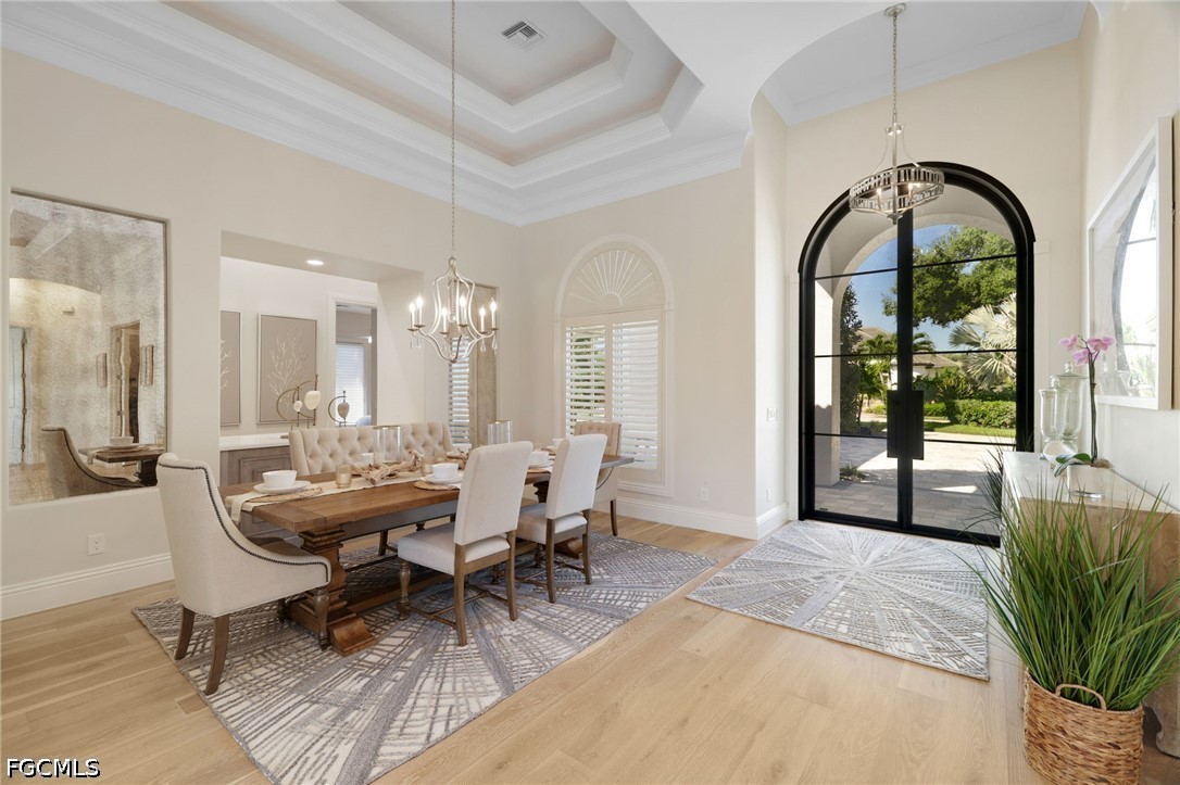 3 Bed Pool Home for Sale in Verona Lago, photo 2
