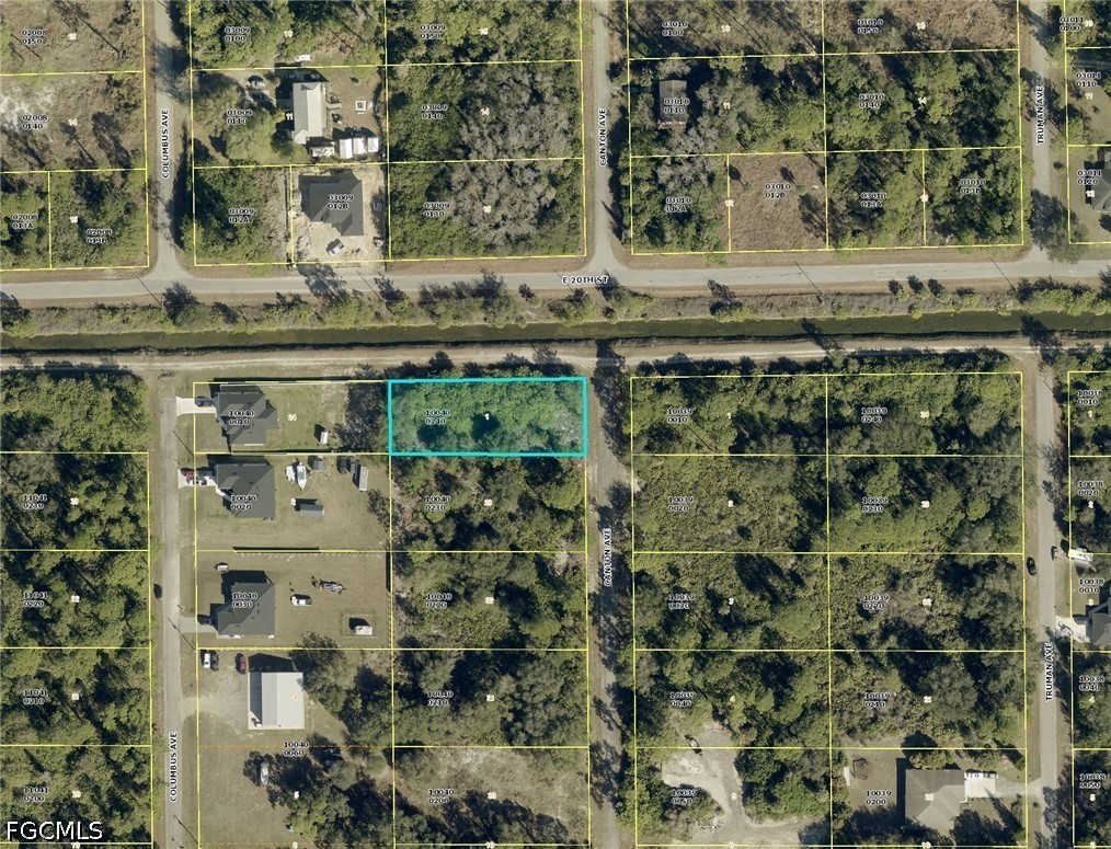 Residential for Sale in Lehigh Acres, photo 2