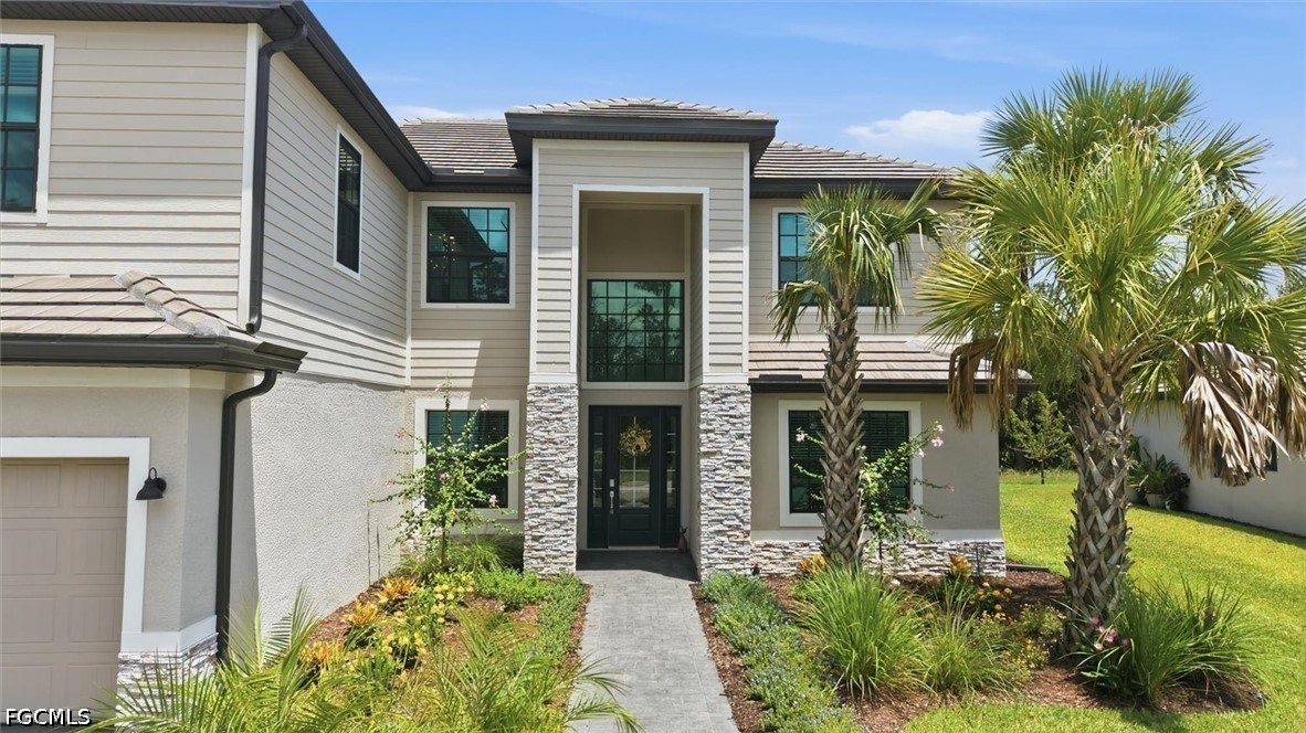 6 Bed Pool Home for Sale in Timber Creek, FL, $749,000 — photo 2