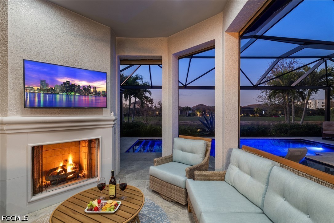 3 Bed Pool Home for Sale in Esplanade, photo 2