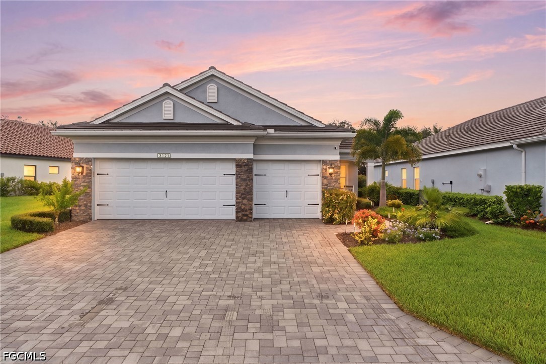3 Bed Pool Home for Sale in Heritage Preserve, FL, $615,000 — photo 2