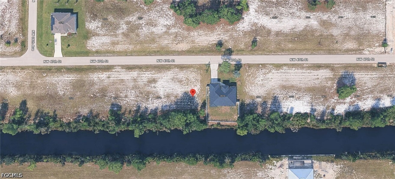 Waterfront Home for Sale in Cape Coral, photo 2