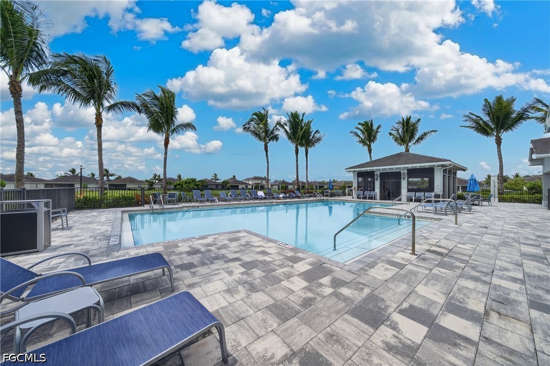 3 Bed SingleFamilyResidence for Sale in Castalina, FL — photo 2