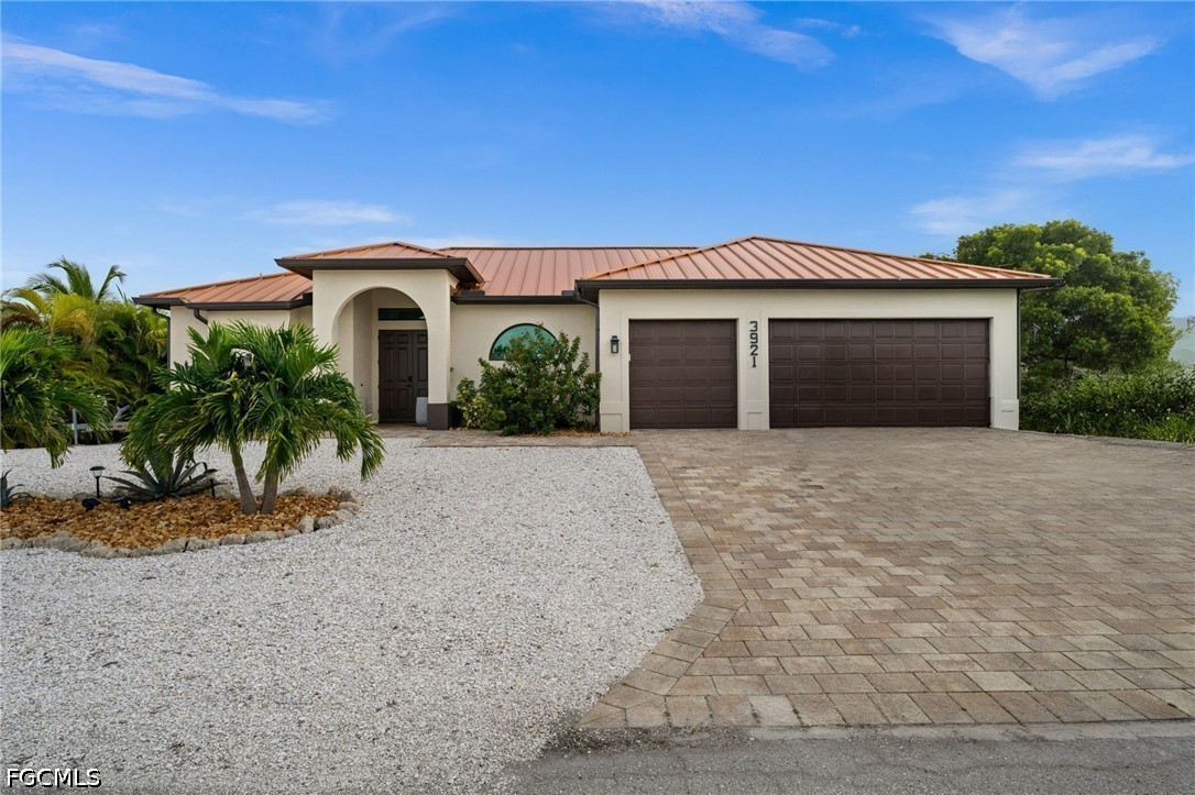 3 Bed Pool Home for Sale in Galt Island Shores, FL, $874,000 — photo 2