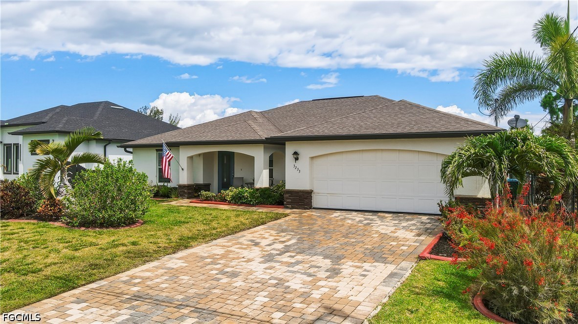 4 Bed SingleFamilyResidence for Sale in Cape Coral, FL — photo 2