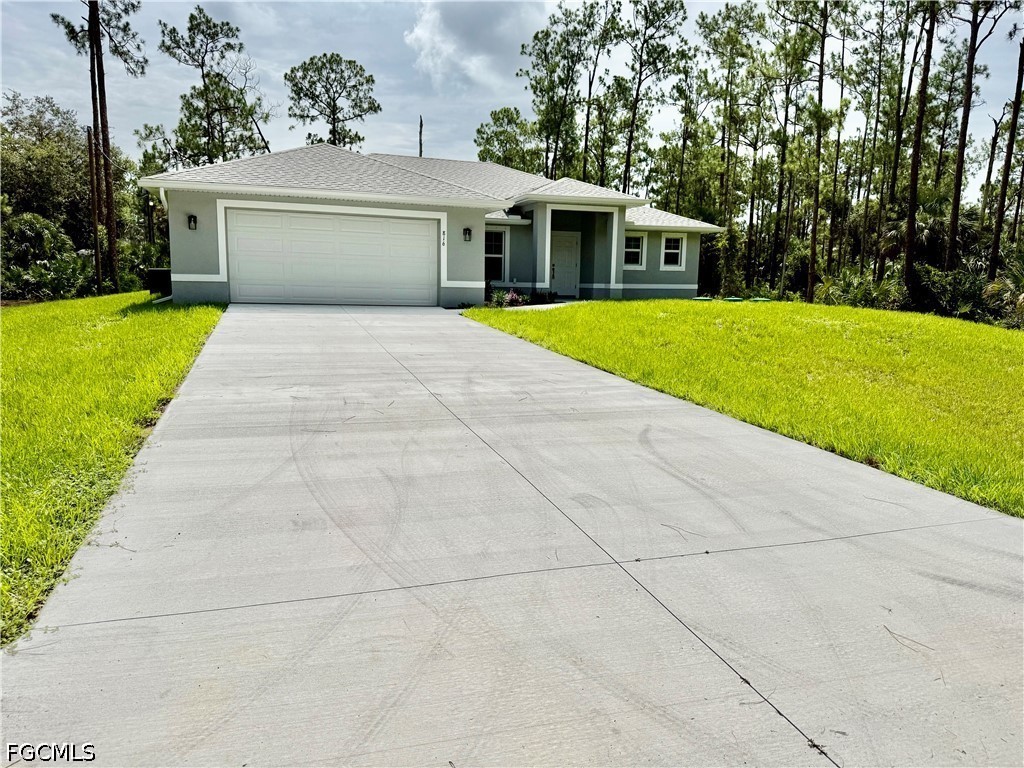 3 Bed SingleFamilyResidence for Sale in Lehigh Acres, FL — photo 2