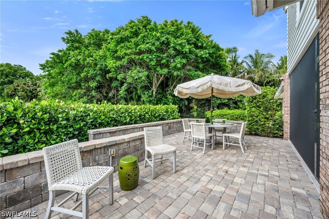 2 Bed Attached for Sale in Naples, FL, $1,600,000 — photo 2