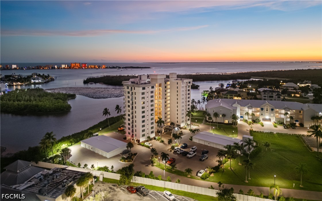 2 Bed Waterfront Home for Sale in Boardwalk Caper, photo 2