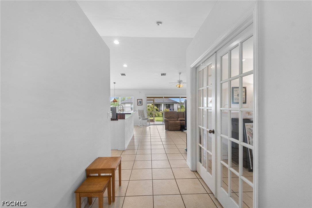 3 Bed SingleFamilyResidence for Sale in Cape Coral, FL — photo 2