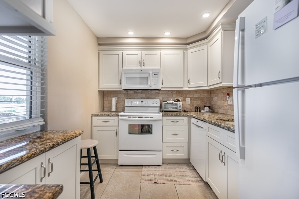 1 Bed Condominium for Sale in Seven Lakes, FL — photo 2