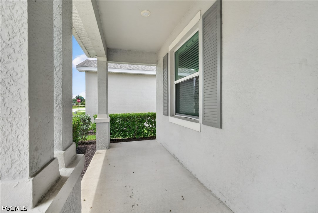 3 Bed SingleFamilyResidence for Sale in Ibis Landing, FL — photo 2