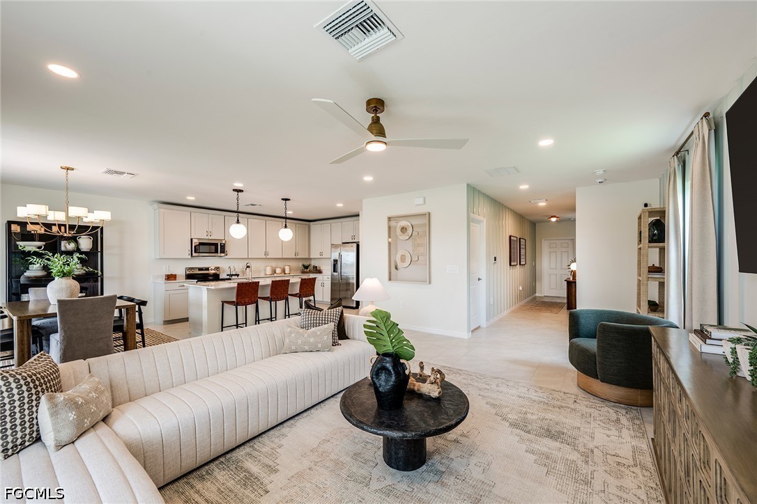 5 Bed SingleFamilyResidence for Sale in Whispering Lakes, FL — photo 2