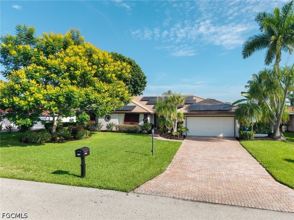 4 Bed Pool Home for Sale in River Forest, FL, $749,900 — photo 2