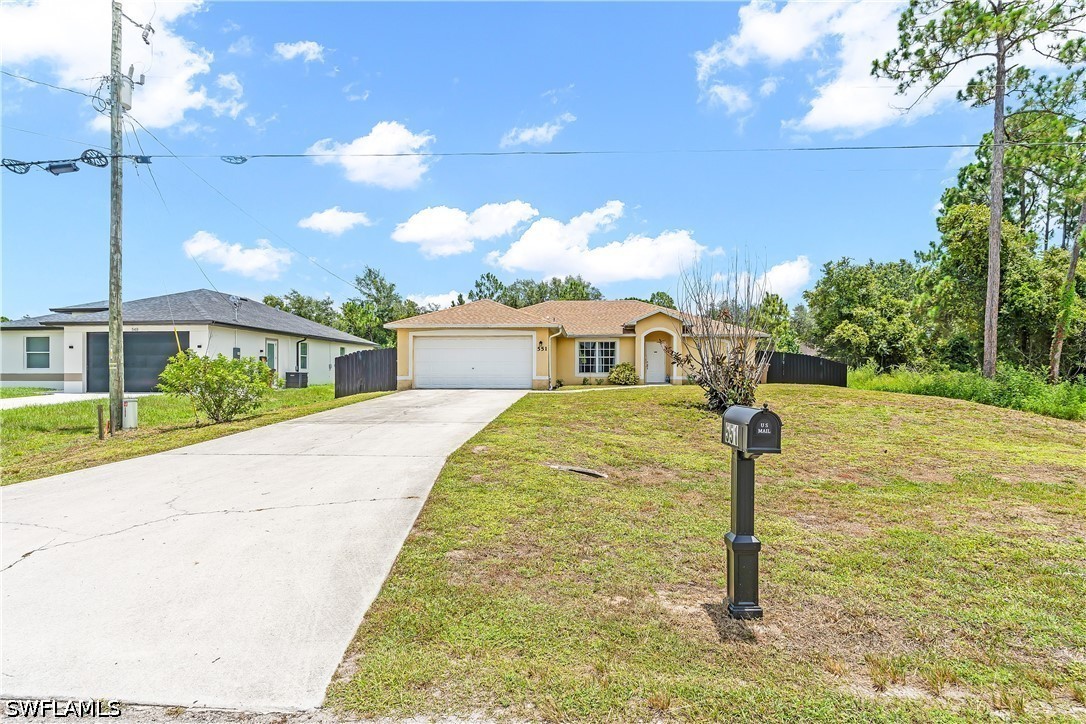 4 Bed SingleFamilyResidence for Sale in Lehigh Acres, FL — photo 2