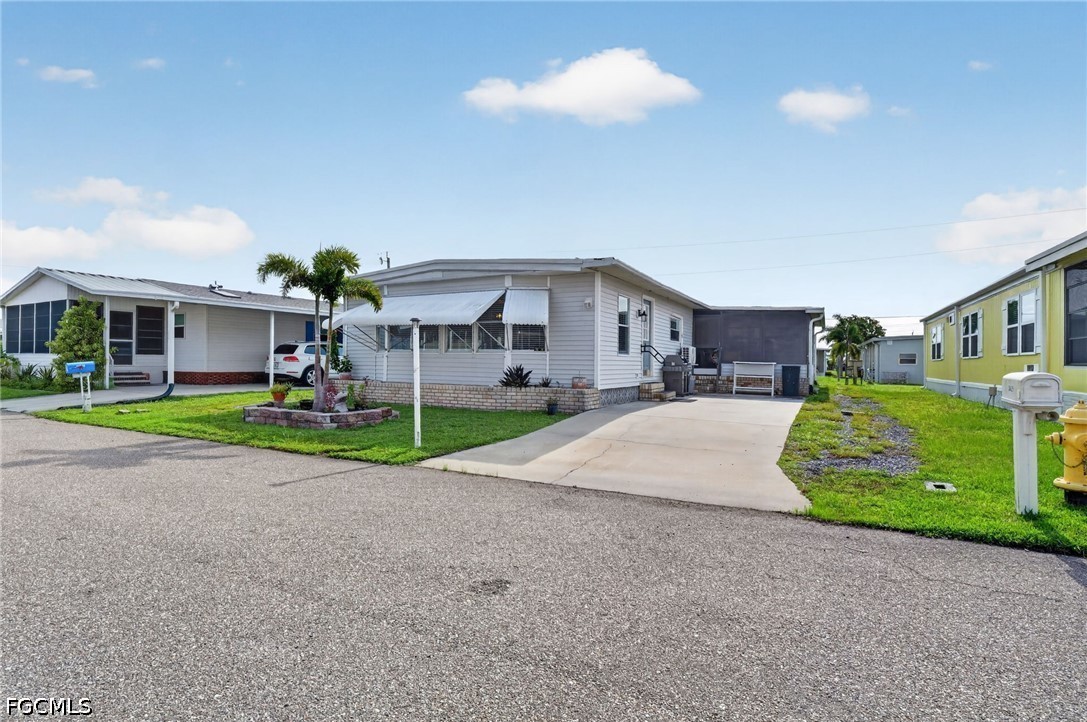 2 Bed ManufacturedHome for Sale in Old Bridge Village, FL — photo 2