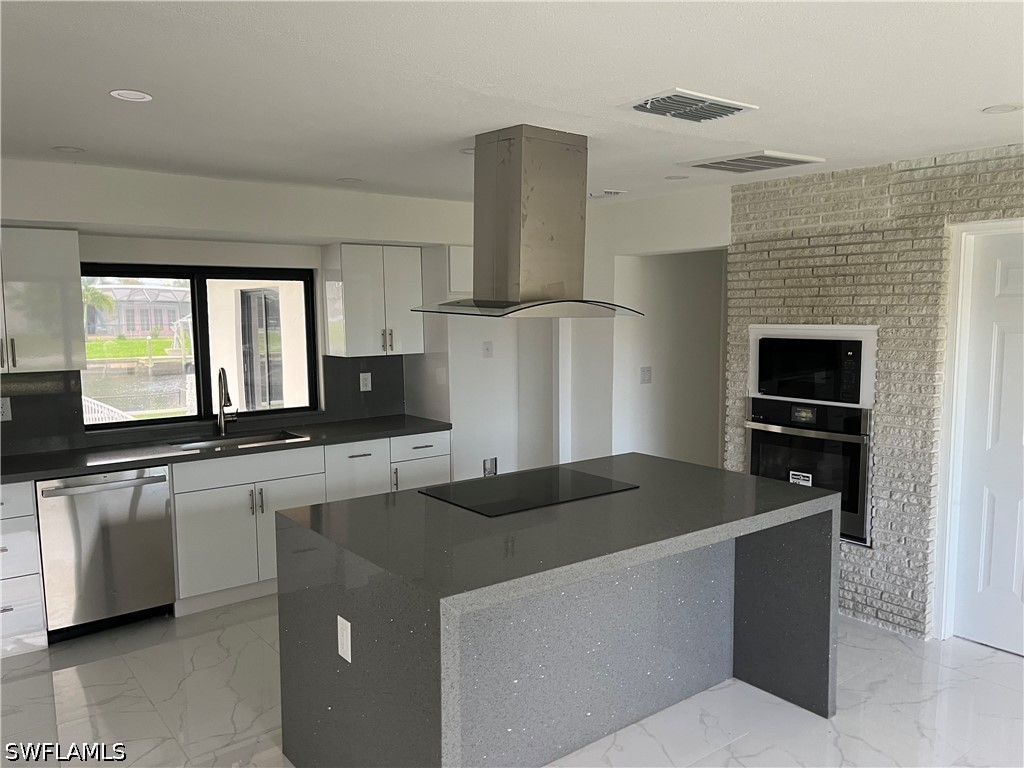4 Bed Pool Home for Sale in Cape Coral, FL — photo 2