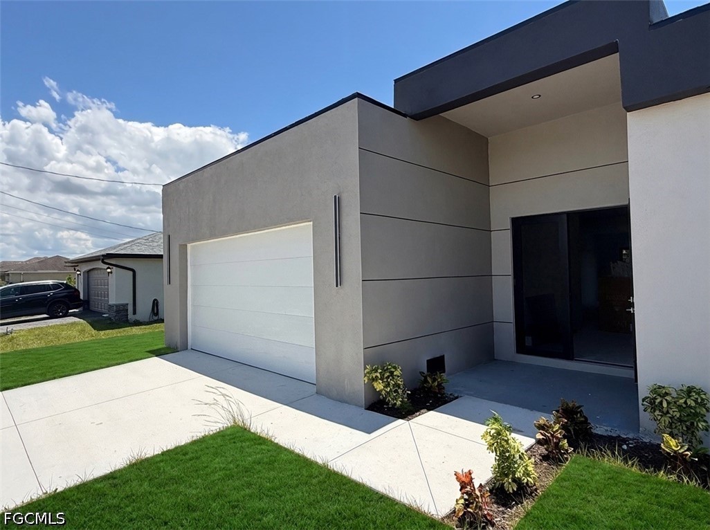 4 Bed SingleFamilyResidence for Sale in Cape Coral, FL — photo 2