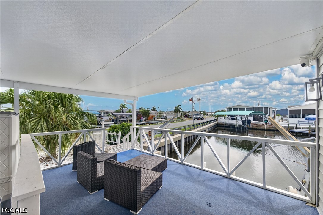 2 Bed Waterfront Home for Sale in Cherry Estates, FL — photo 2