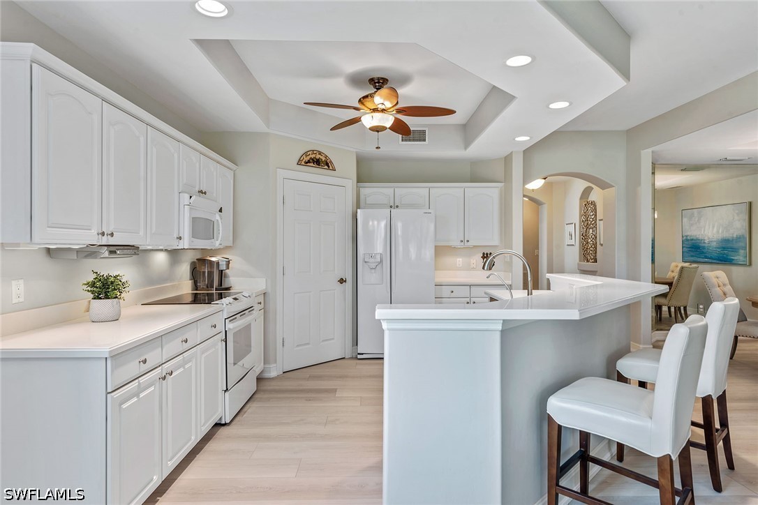 3 Bed Condominium for Sale in Rialto, FL, $7,000 — photo 2