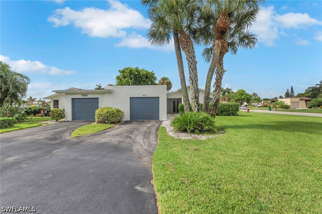 2 Bed Attached for Sale in Lakewood Villas, FL, $295,000 — photo 2