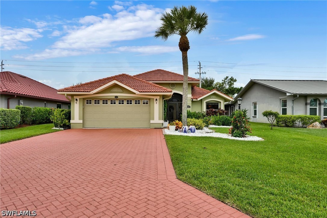 3 Bed SingleFamilyResidence for Sale in Naples, FL, $479,000 — photo 2