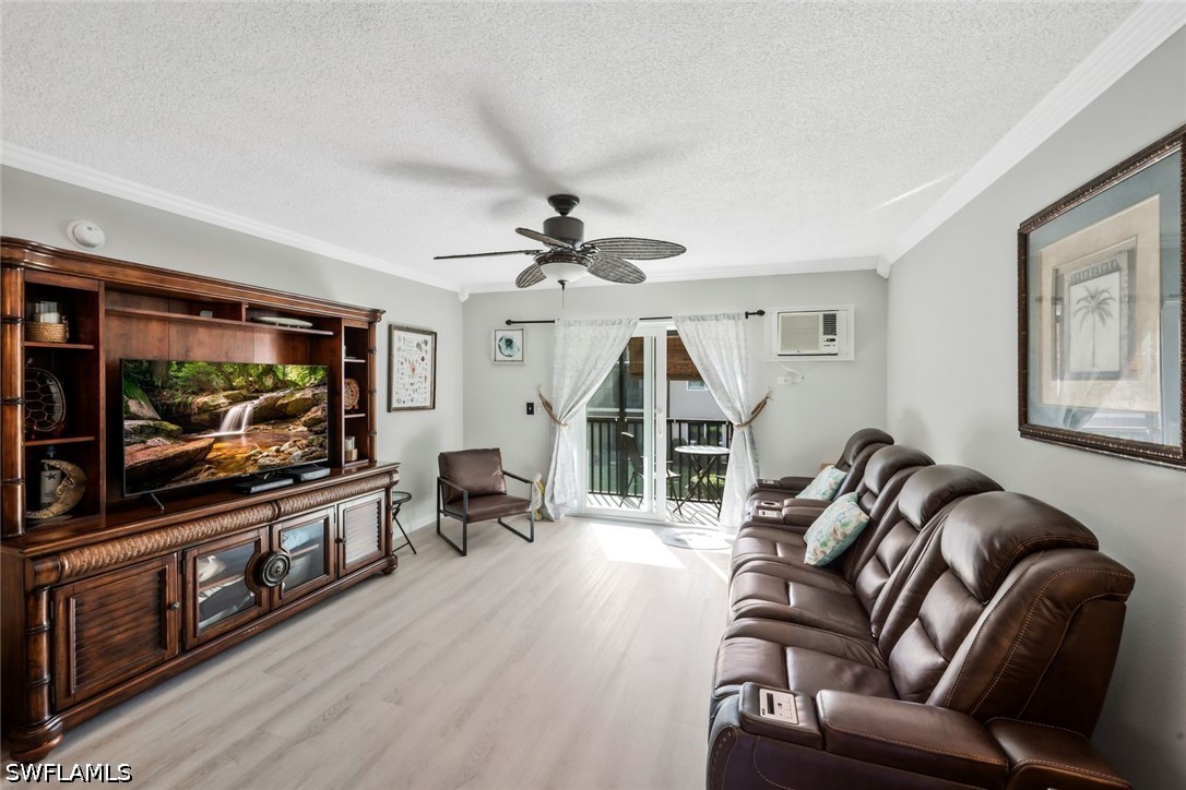 1 Bed Condominium for Sale in Marco Island, photo 2