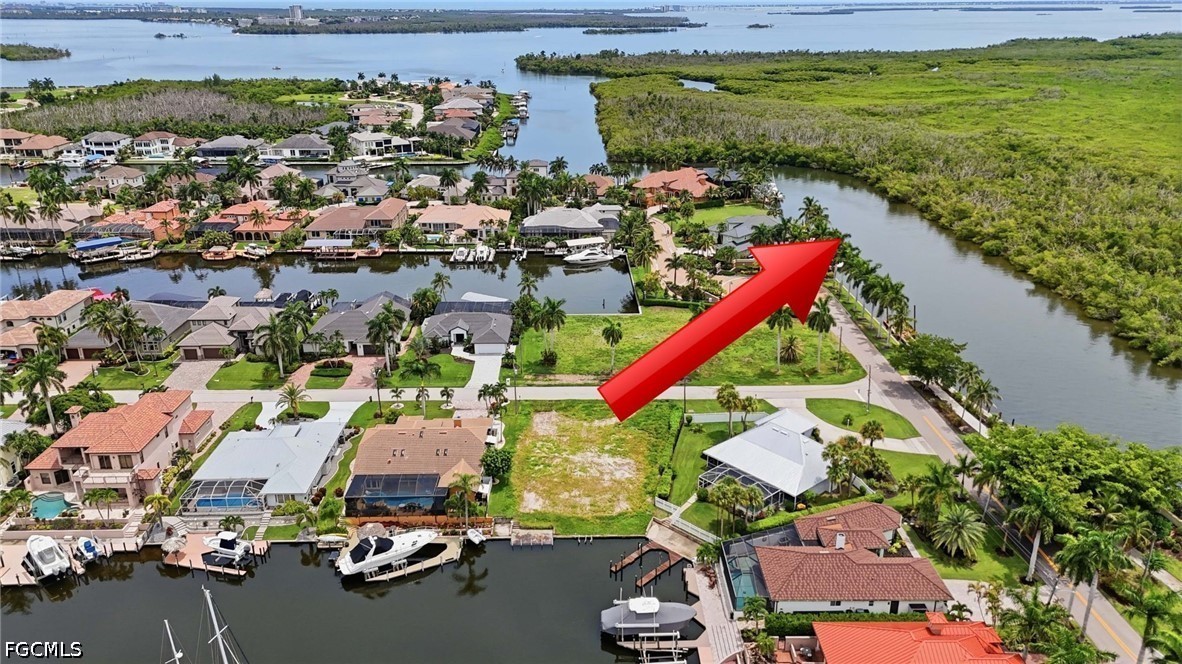 Waterfront Home for Sale in Cape Coral, FL, $760,000 — photo 2
