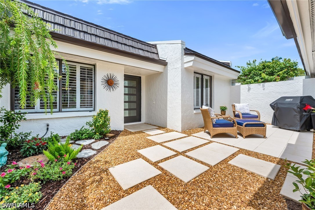 2 Bed Waterfront Home for Sale in Naples, FL, $975,000 — photo 2