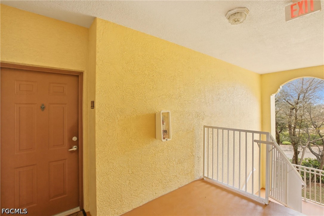 2 Bed Pool Home for Sale in Fort Myers, FL, $219,900 — photo 2