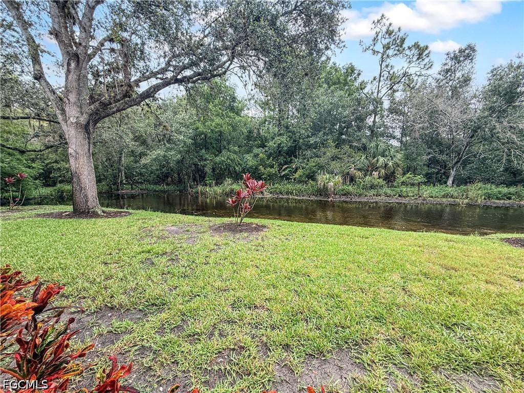 2 Bed Condominium for Sale in Fort Myers, FL, $110,000 — photo 2