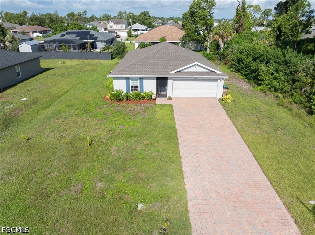 4 Bed SingleFamilyResidence for Sale in Cape Coral, FL — photo 2