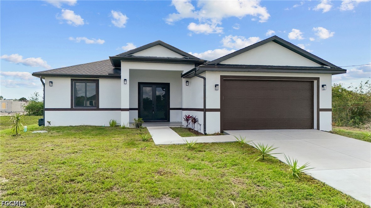 3 Bed SingleFamilyResidence for Sale in Labelle, FL, $2,300 — photo 2