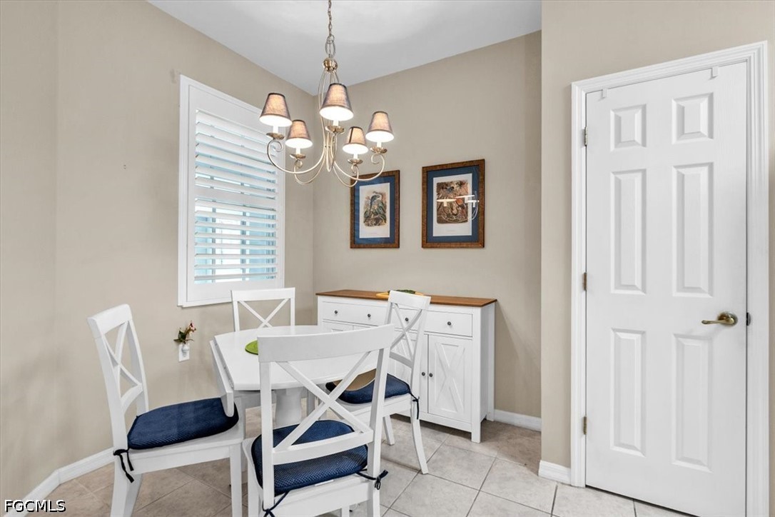2 Bed Waterfront Home for Sale in Fort Myers, FL, $269,900 — photo 2