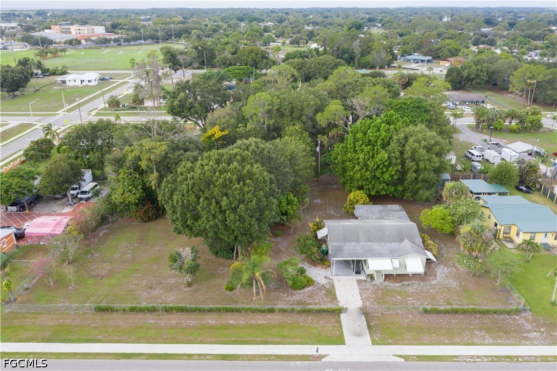 3 Bed SingleFamilyResidence for Sale in Immokalee, FL — photo 2