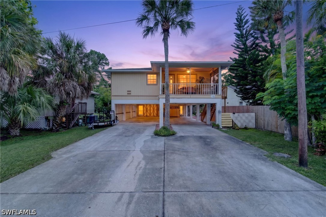3 Bed SingleFamilyResidence for Sale in Heitmans, FL — photo 2