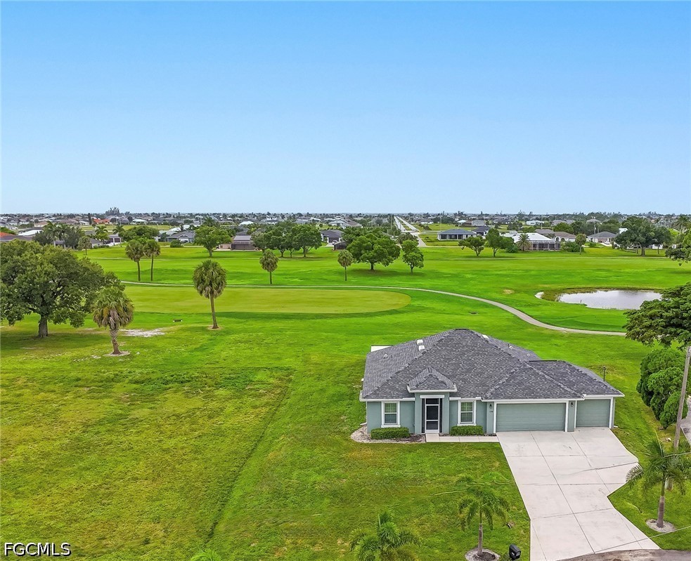 3 Bed SingleFamilyResidence for Sale in Cape Coral, FL — photo 2